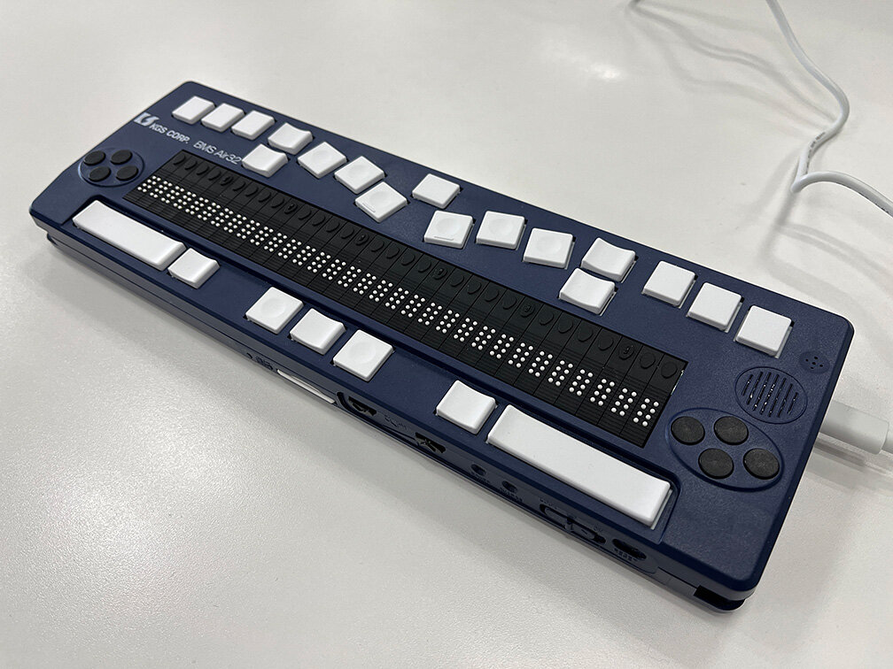 ブレイルメモスマートAir32の外観